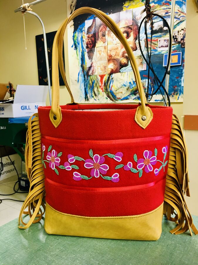 Red and gold rose tote